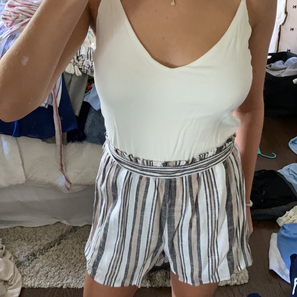 Romper - Picture 2 of 3